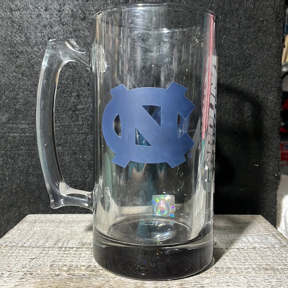 North Carolina University Tar Heels large glass mug 24 ounce